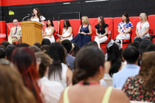 movingup g 500x334 1