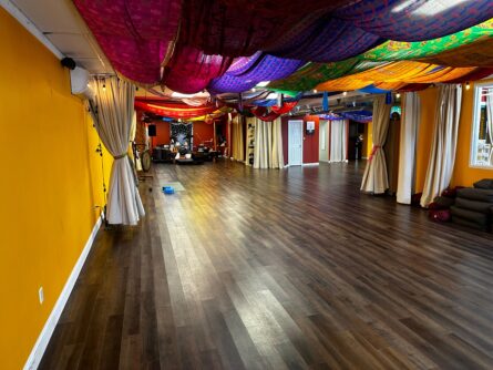 yogafestival b 445x334 1