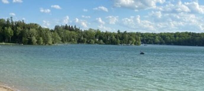 WI1 (c) Geri Bain-the lake