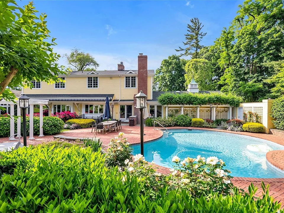 58 Cornwells Beach Road in Sands Point