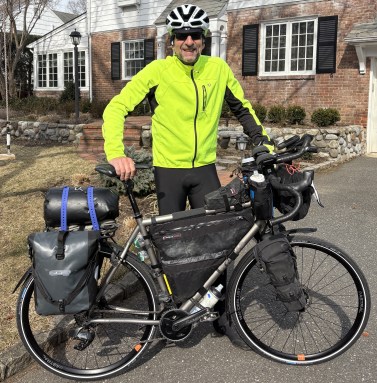 Port Washington resident Jonathan Davis will bike from New York City to Oregon to raise money for the Foundation Fighting Blindness.