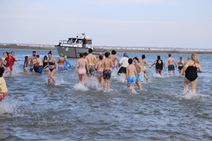 Community members in the water during the Town of Oyster Bay's Polar Plunge
