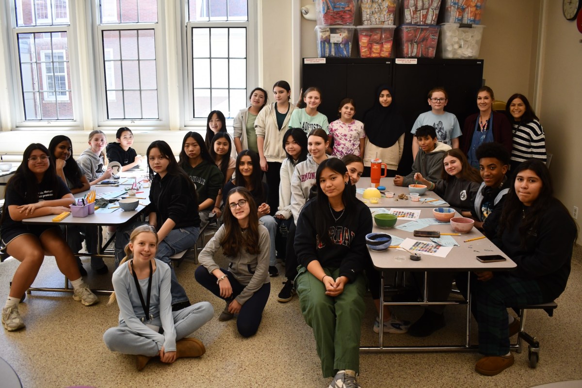 Students with empty bowls project