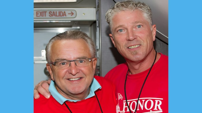 Bill Jones, U.S. Army veteran and Honor Flight Long Island president, and Roger Kilfoil, Marine Corps veteran and HFLI Vice President, U.S., on board a Southwest Airlines Jet.