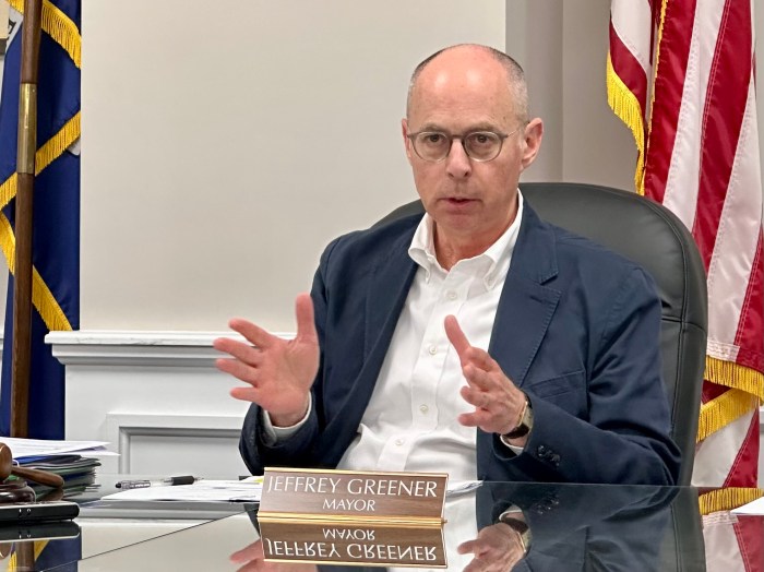 Mayor Jeffrey Greener talks to residents about the new pickleball courts slated to come to the Village of Kensington.