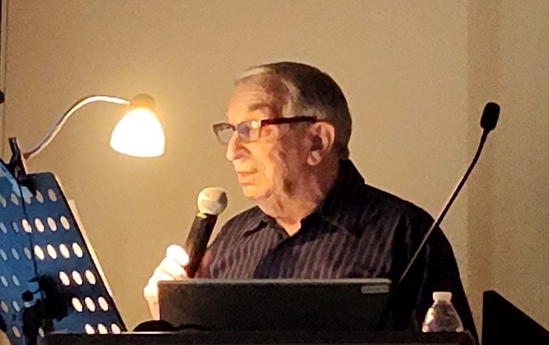 Jack Schnur will present a lecture on Frank Sinatra at the Great Neck Library.
