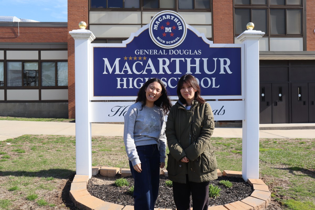 General Douglas MacArthur High School seniors Melody Hong (L) and Katherine Tian (R) were named top of the class for 2025.