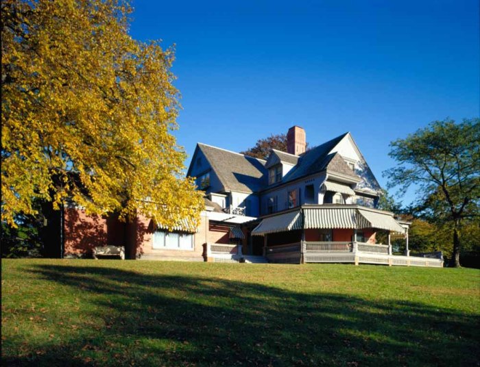 Sagamore Hill National Historic Site reduces visiting hours