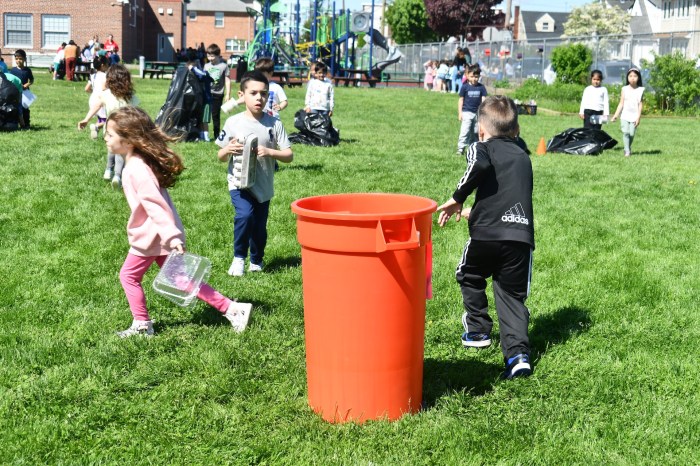 1 hampton st earth celebration recycling relay race