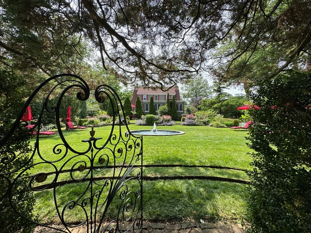 garden tour
