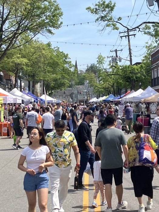 Oyster Bay crowds