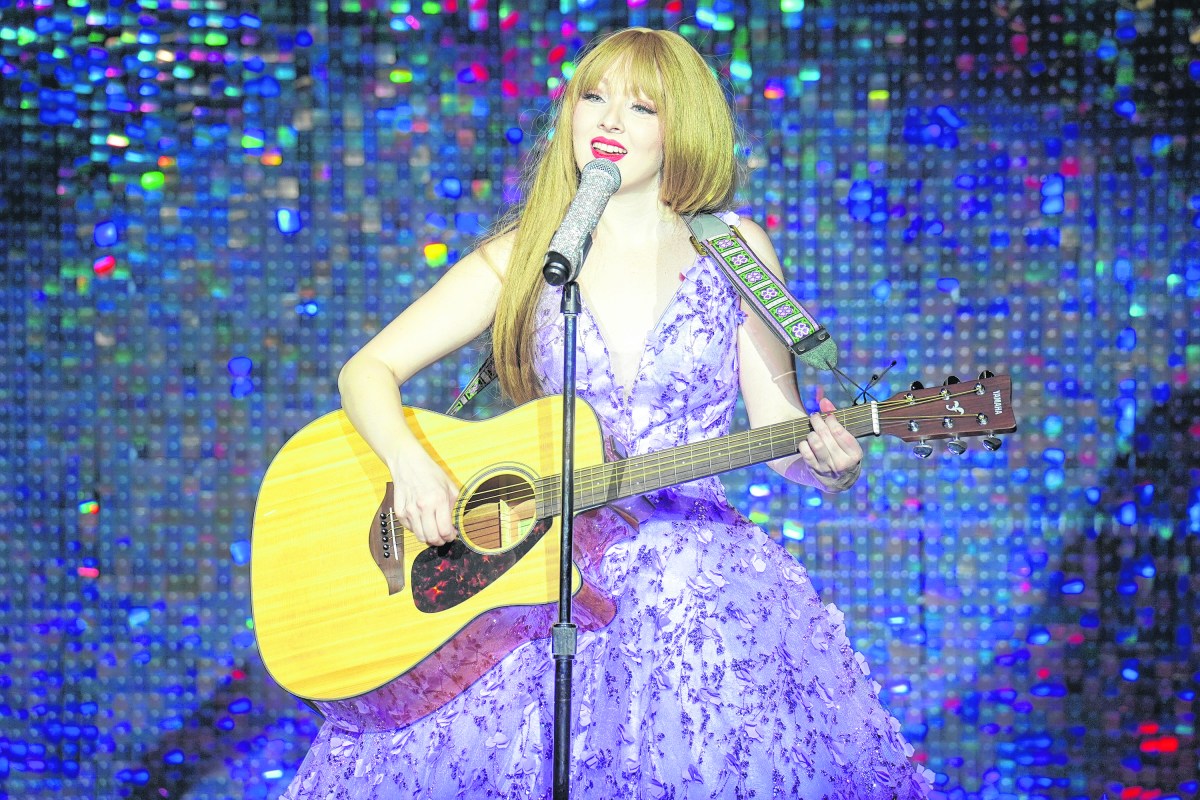 Elizabeth Edquist is 'Totally Taylor' — Long Island's very own Taylor Swift.