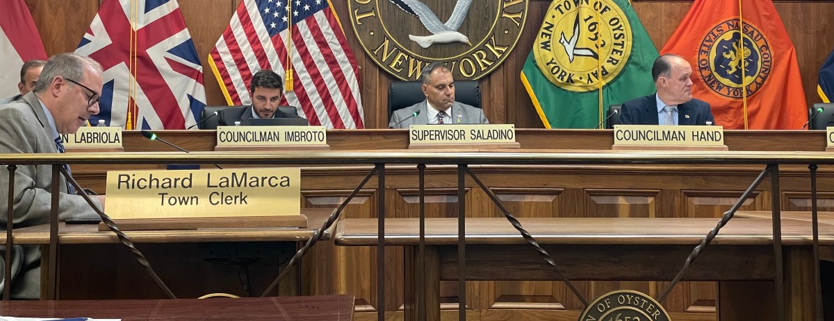 Town of Oyster Bay sets public hearing date to extend battery-energy-storage-system moratorium.