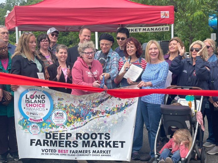 Deep Roots Farmers Market ribbon cutting.
