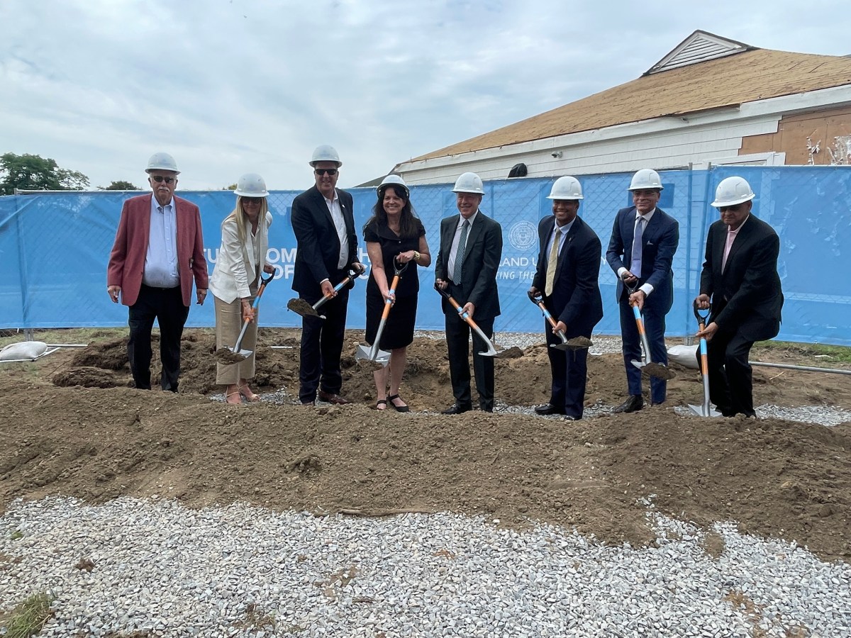LIU and state officials break ground on new College of Science building.