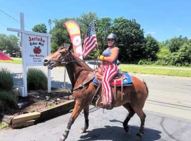 Even four-legged friends visit the Jericho Cider Mill.