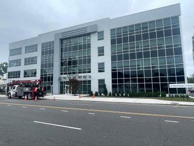 Mount Sinai South Nassau opening $70 million center in Wantagh.