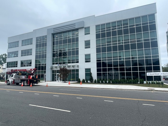Mount Sinai South Nassau opening $70 million center in Wantagh.