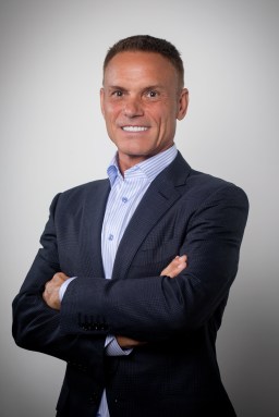 KH HEADSHOT (1) (1) (1) (1)