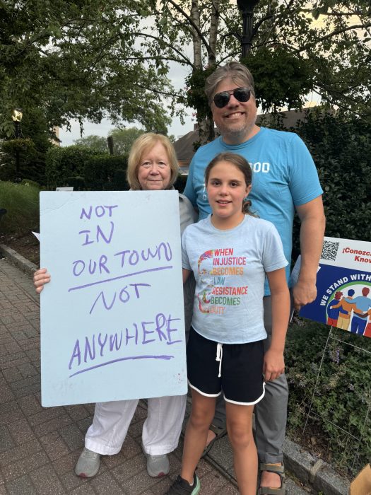 Organizers and residents showed their support at the rally. 