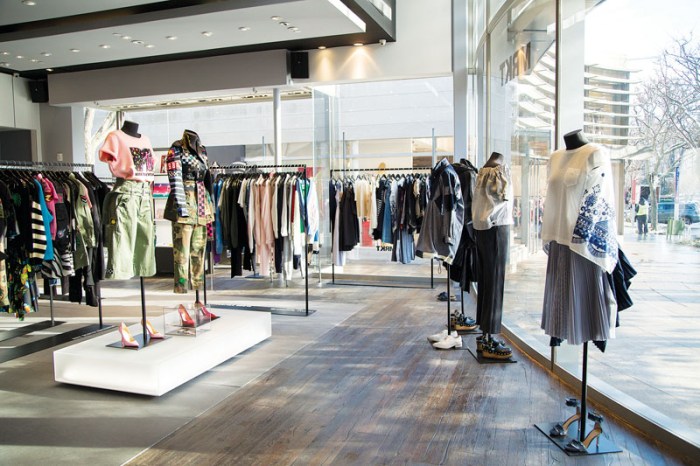 Lillian Hirshleifer, who ran a fashion store in Manhasset, died at 97.