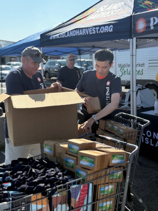 PSEG Long Island and Island Harvest hosted a food collection in Carle Place, resulting in over 1,500 pounds of donations.
