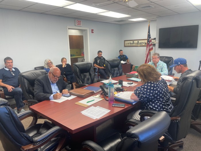 Port Washington Water Pollution Control District Commissioner Brandon Kurz continued his discussions about what he calls the imminent transfer of sunset park during their weekly meeting.