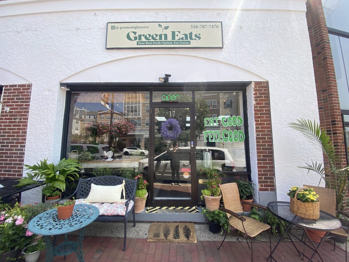 Green Eats offers a wide variety of healthy foods.