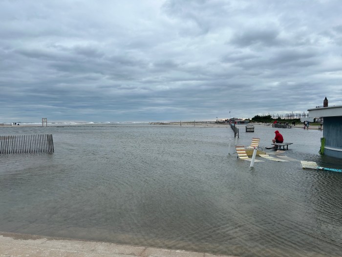 Hurricane Erin floods Jones Beach on Long Island, 2025