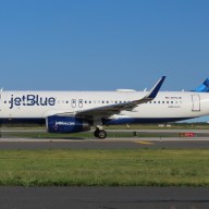 JetBlue will add two nonstop routes to Tampa and Fort Myers from MacArthur Airport starting in December.
