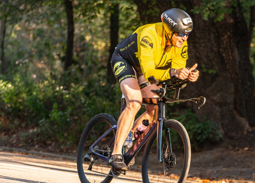 Daniel Flanzig racing in the 2023 Prospect Park Duathlon.