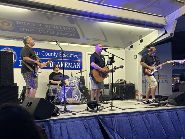 Thursday Night Live has live music, food trucks, entertainment, local vendors, kids activities and more.