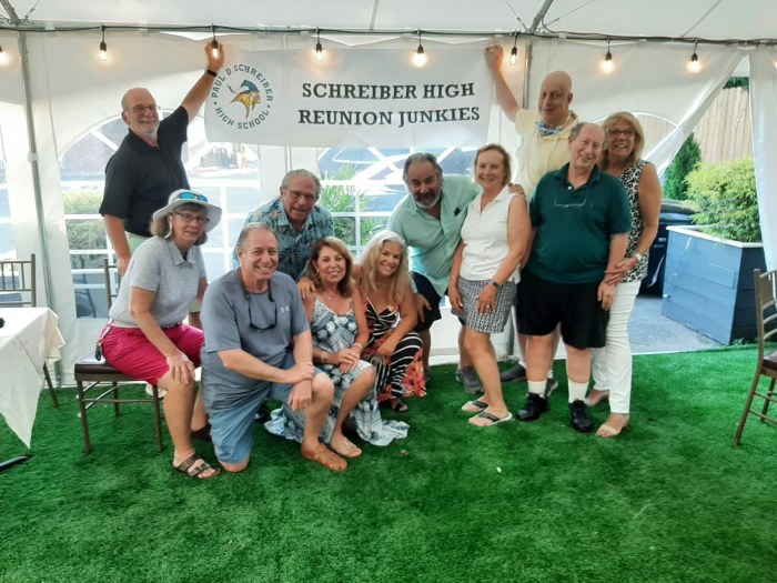 Schreiber Reunion Junkies from classes of ’71 - ’73 are committed to keeping their classes' bond together well into their twilight years.