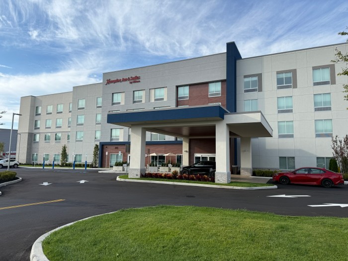 The Hampton Inn & Suites by Hilton has opened a 101-room hotel in Farmingdale.