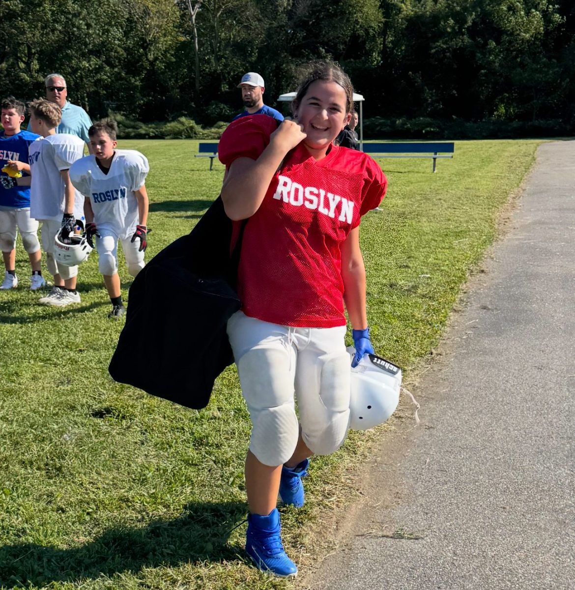 Tess Azoulay becomes first female quarterback in Roslyn Middle School History.