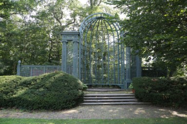The Nassau County Museum of Art and the Roslyn Landmark Society will host a Metamorphosis: Trellis & Garden Benefit, to restore the Milliken-Bevin Trellis and formal gardens.