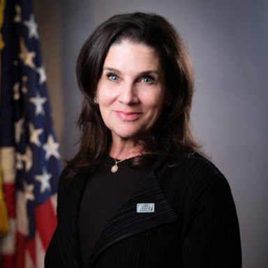 Activist Liz Hirsch Naftali, will speak at Temple Beth Sholom as part of their new Shabbat Speaker series.