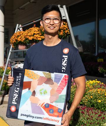 PSEG Long Island employee volunteer Wayne Tsang of Syosset