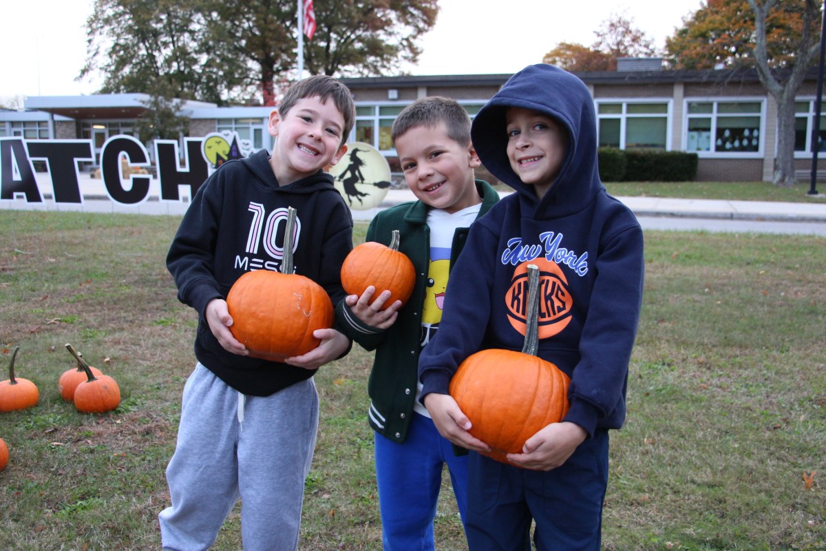 Harbor Hill students enjoy pumpkin picking day.