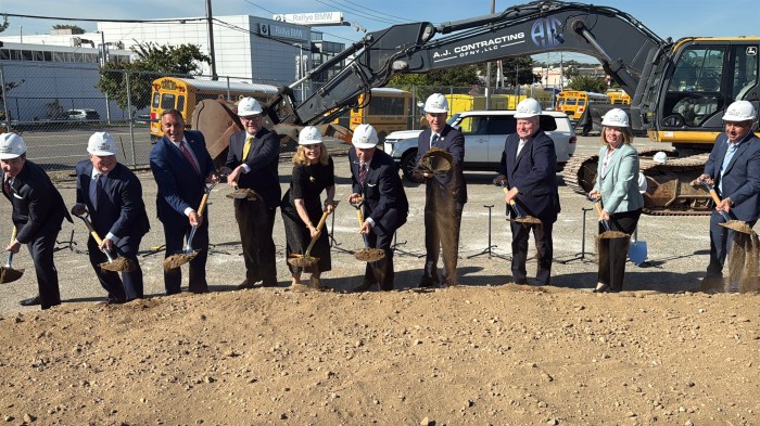 Rallye Lexus announced a new dealership is coming to Jericho at its groundbreaking ceremony.
