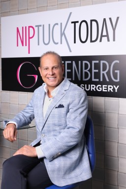 Dr. Stephen T. Greenberg has built a reputation as one of the nation’s premier plastic surgeons.