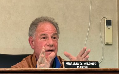 Great Neck Estates mayor William Warner heard resident opinions on financial aspects of a condo development application.