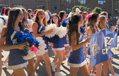 Roslyn students and families celebrate Homecoming with a parade.