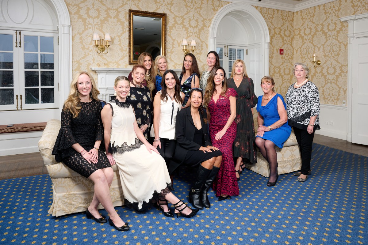 Port Washington Library Foundation Gala committee with the 2025 honorees.