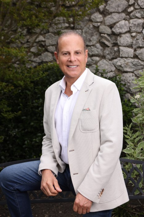 Dr. Stephen T. Greenberg