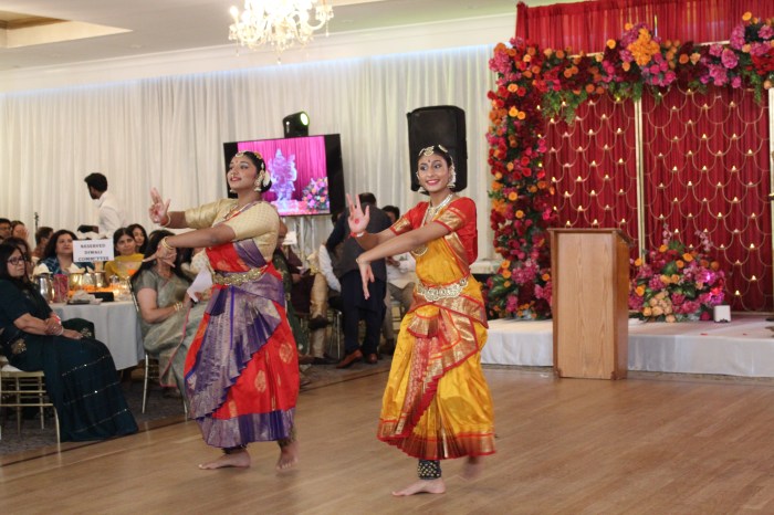 Anayah Desai (L.) and Mihika Patel (R.) performed during the event.