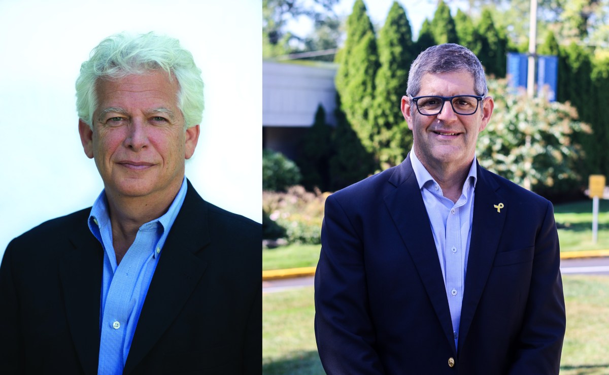 Sid Jacobson JCC Executive Director David Black (L.) announced his retirement. NJY Camps CEO Michael Schlank (R.) named successor.