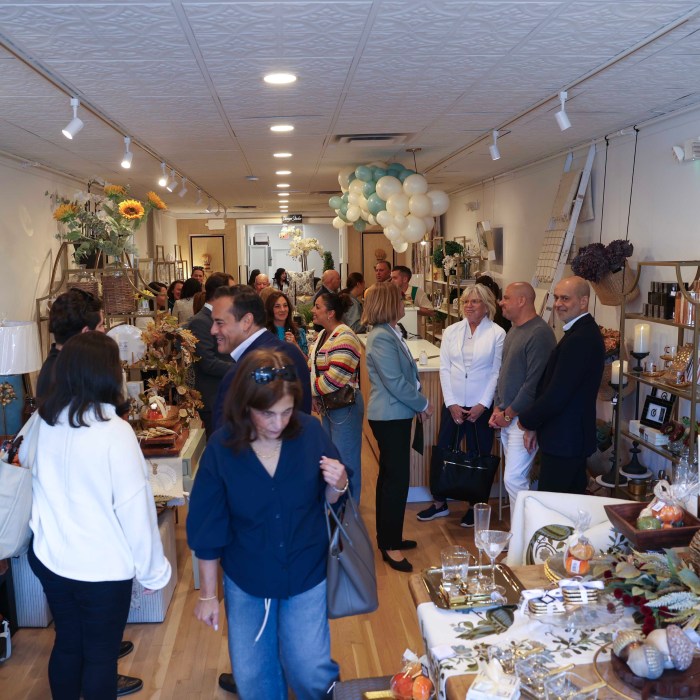 Li Luxe offers a home store with curated goods. 