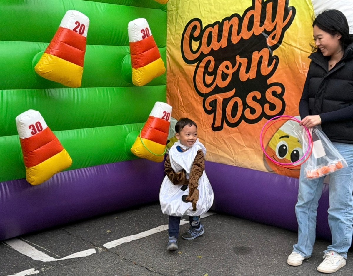 Great Neck Plaza residents enjoyed Halloween-themed games and activities.