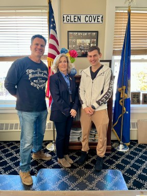Joe LaPadula, Glen Cove City mayor Pam Panzenbeck and Joe DeMartino (L. to R.) at the city's second annual fundraiser that raised over $9,000 for first responders.